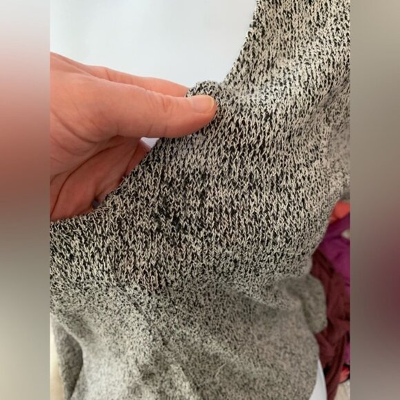 Urban Outfitters Project Social T Top T-shirt Heathered knit V-neck Gray XS - Picture 16 of 16